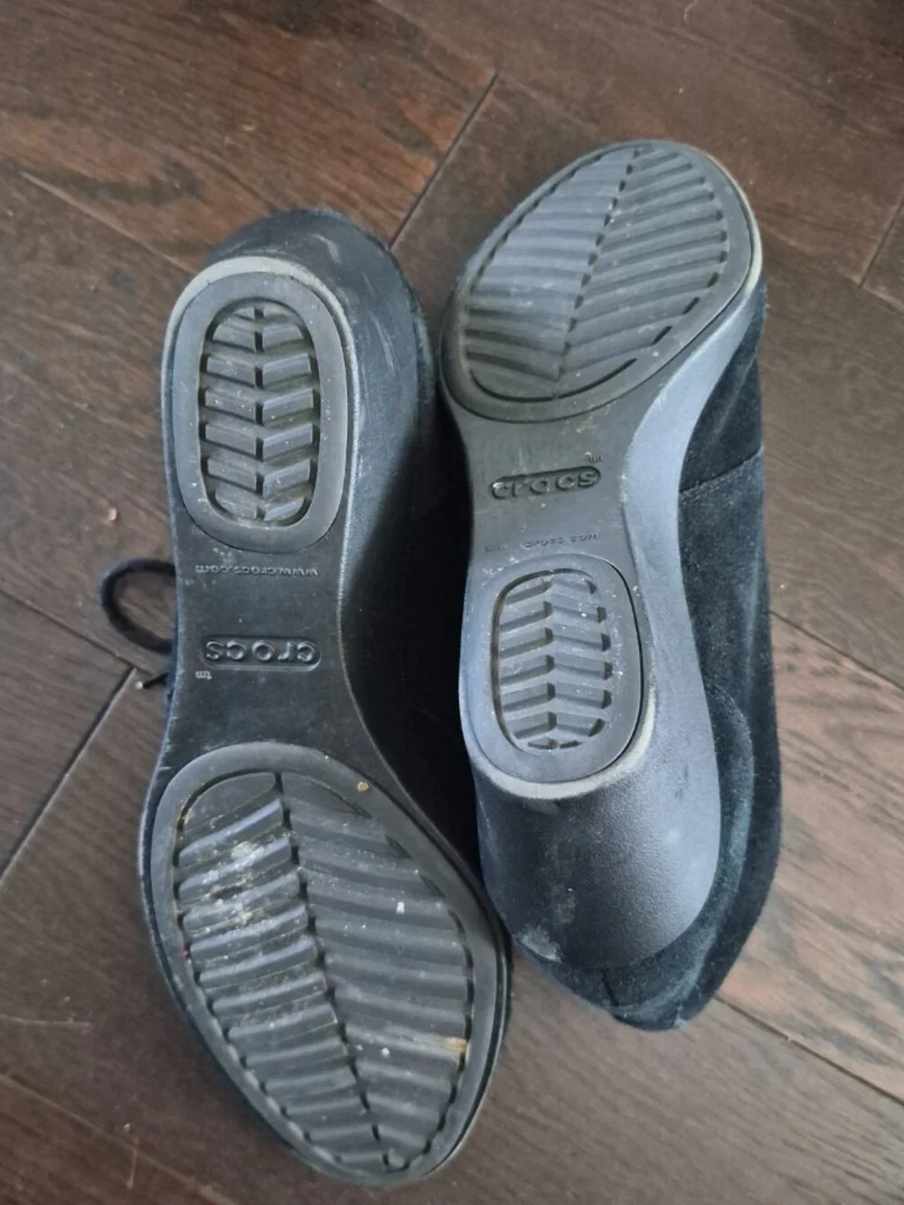 Crocs Leigh Wedge Booties Women’s 11 Black Suede Lace Up Dual Comfort
